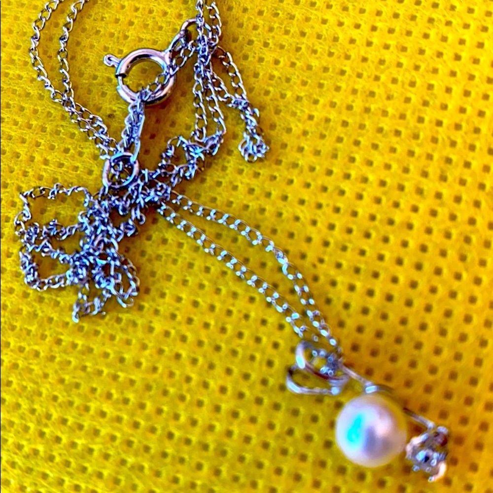 Genuine pearl pendant necklace sterling silver vintage